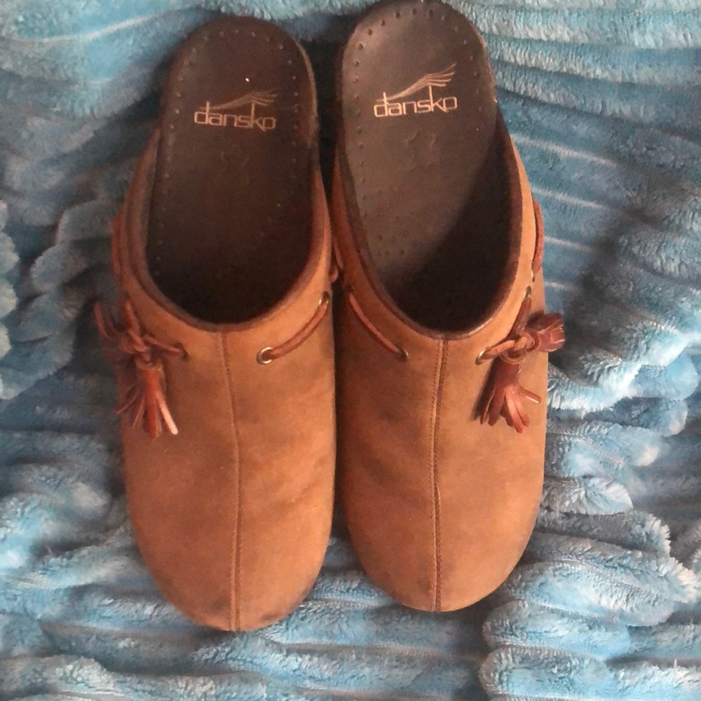 Great Dansko clogs tassels and open backs EU 39. US 8.5 barely used